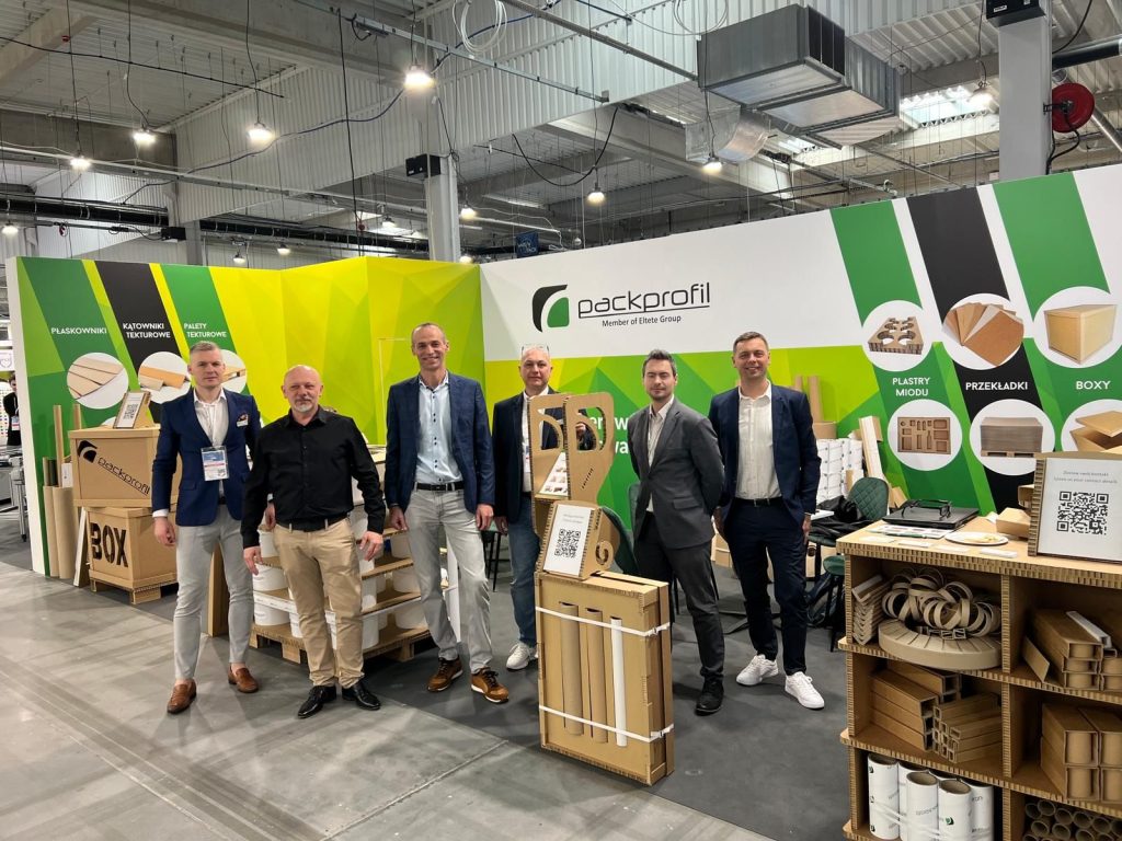 Branża meblarska – skuteczne zabezpieczenie mebli w eksporcie